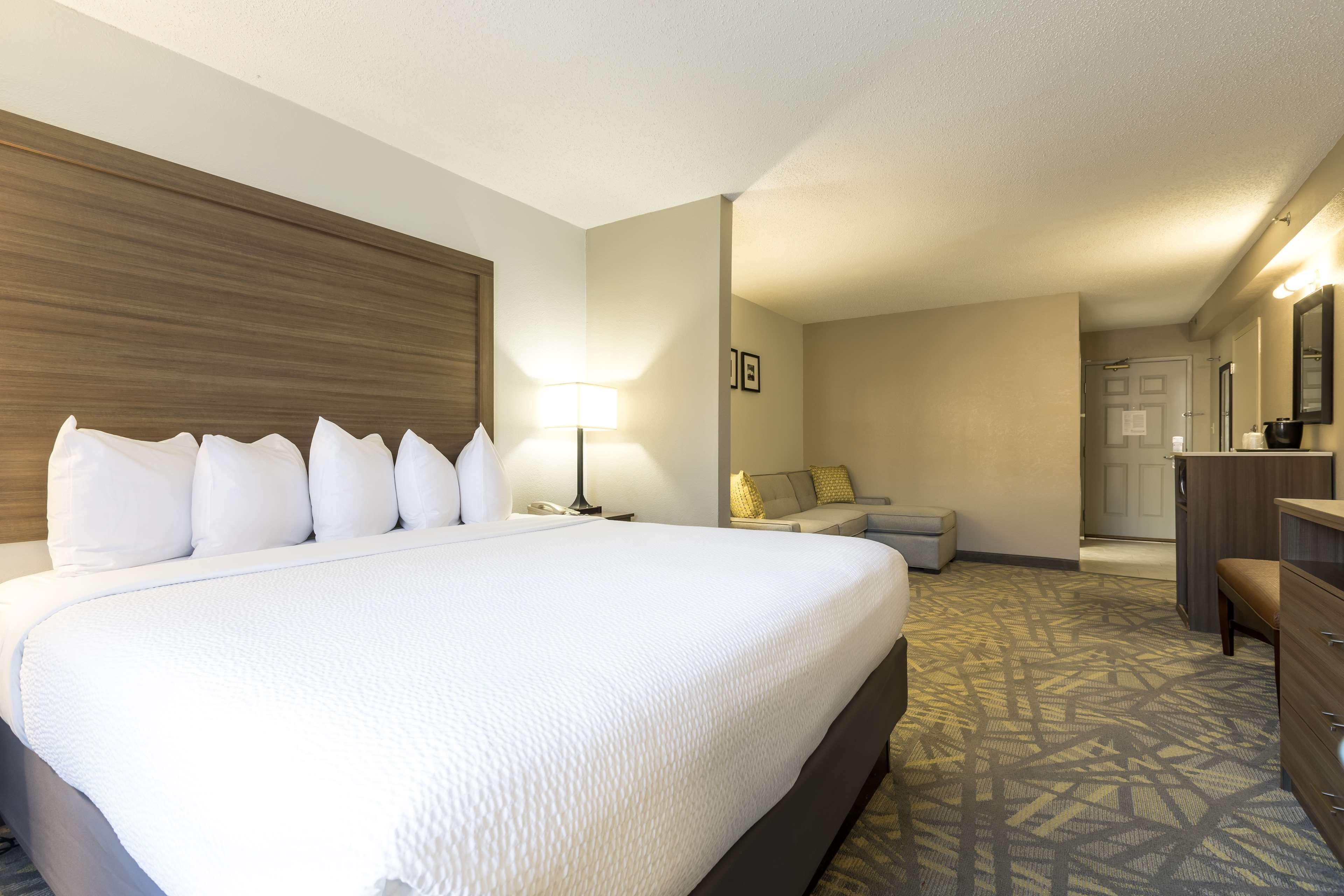 Country Inn & Suites By Radisson Asheville Downtown Tunnel Road Екстериор снимка