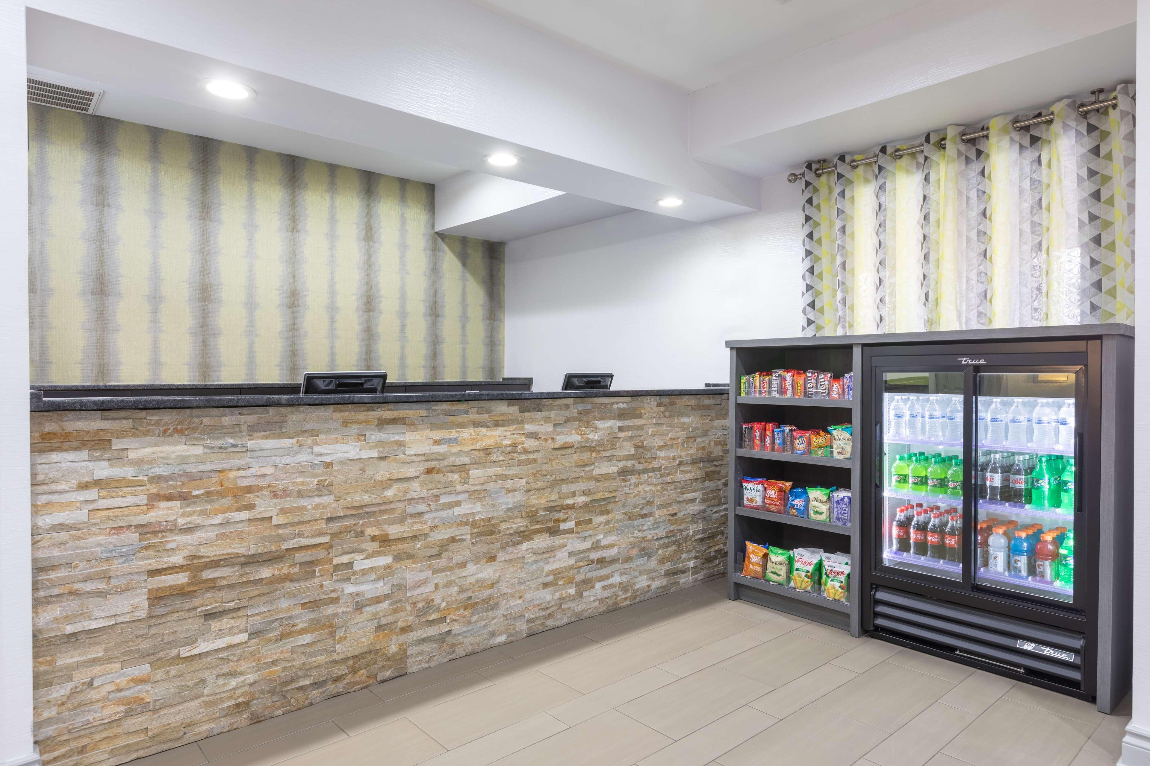 Country Inn & Suites By Radisson Asheville Downtown Tunnel Road Екстериор снимка