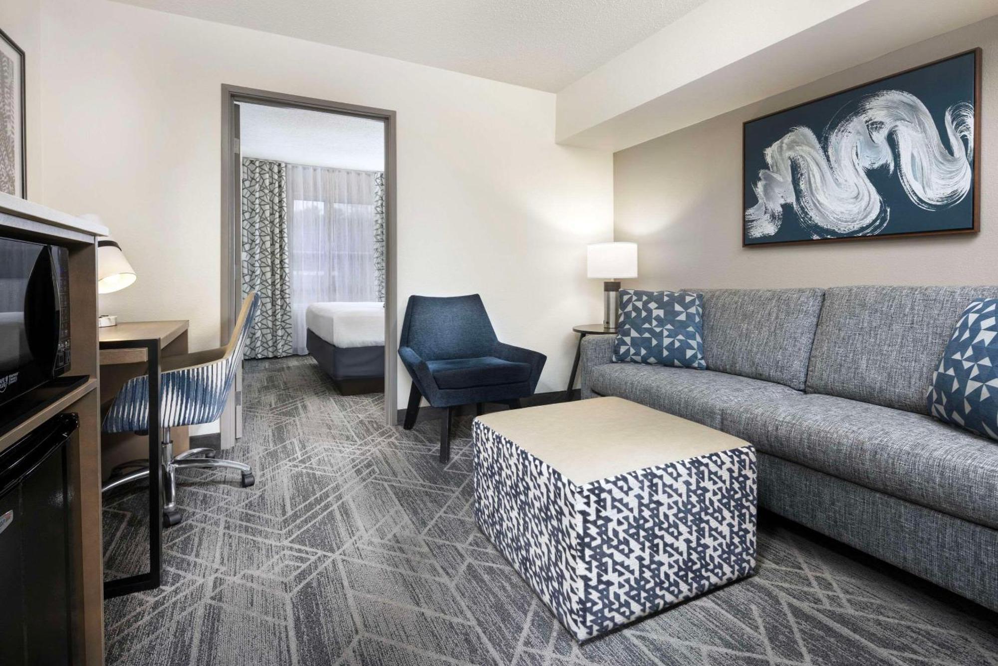 Country Inn & Suites By Radisson Asheville Downtown Tunnel Road Екстериор снимка